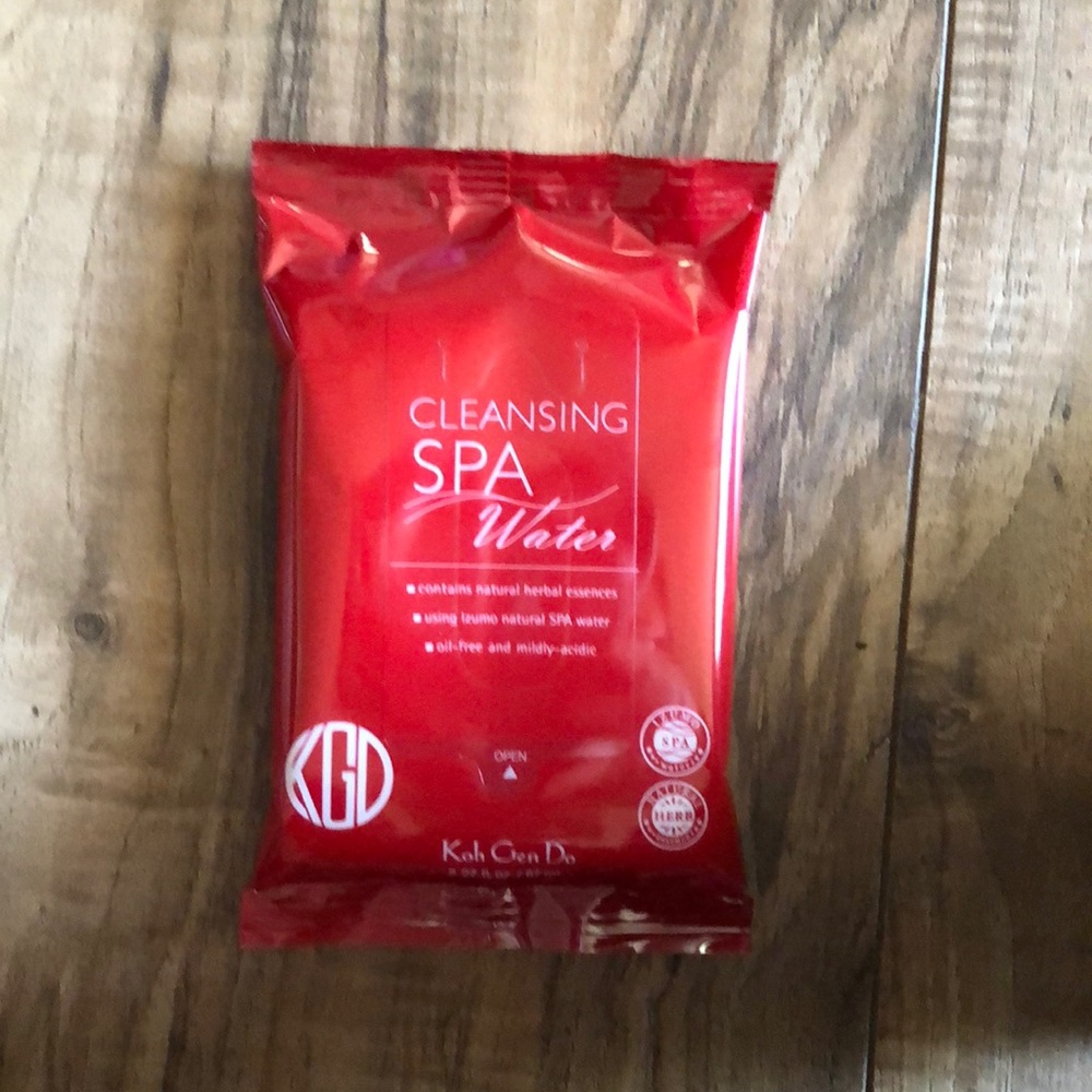 Koh gen do cleansing water wipes